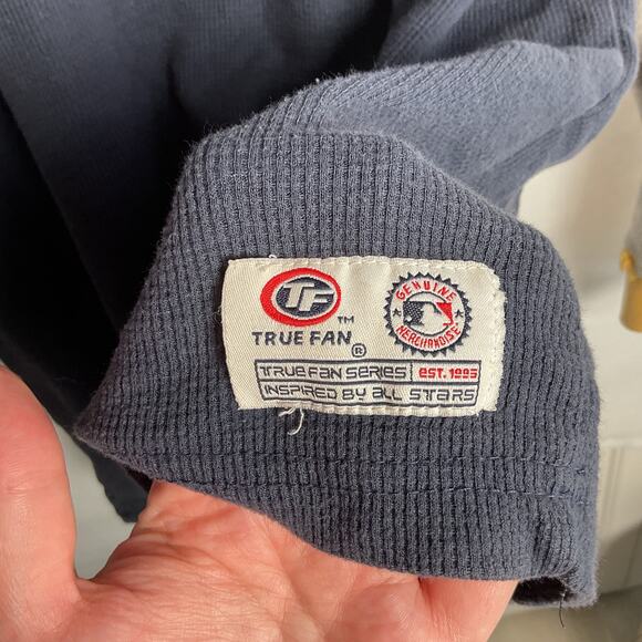 Genuine Merchandise Milwaukee Brewers Embroidered Waffle Knit Raglan Tee Medium - Picture 4 of 15